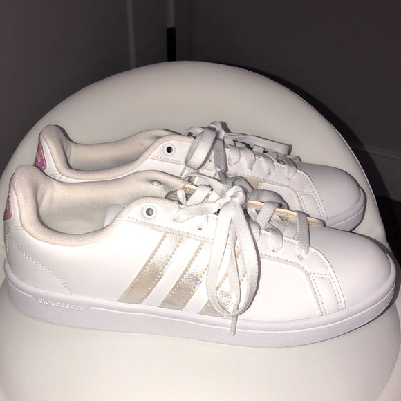 adidas Shoes - Women’s Adidas Cloudfoam Shoes